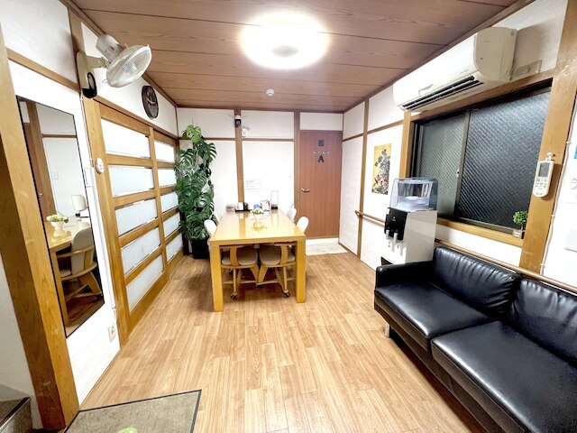 ゲストハウス レイナ