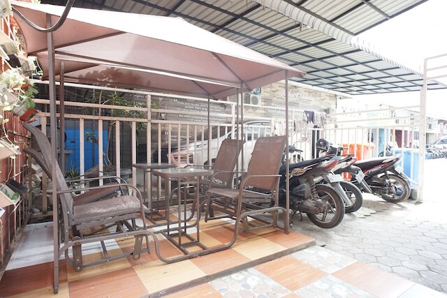 OYO  93003 B32 ホームステイ