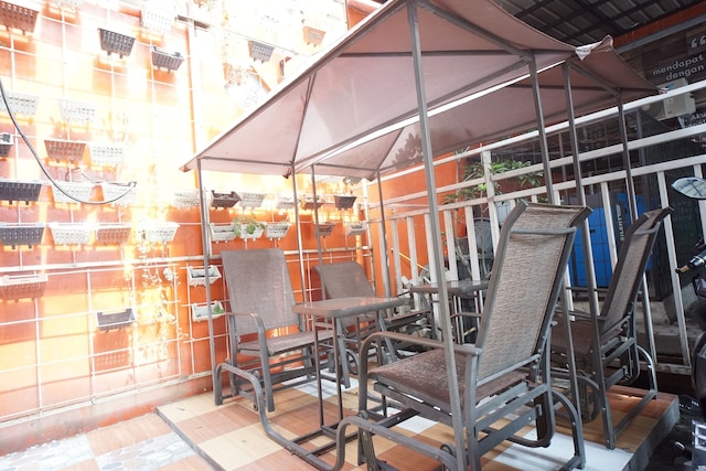 OYO  93003 B32 ホームステイ