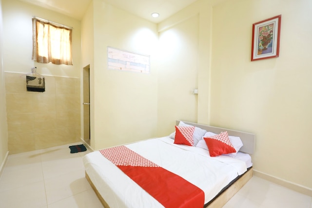 ホテル O バックパッカー セラヤ