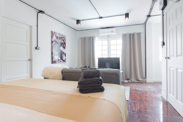 ミニ・ミー・ハブス - オールド・シティのチャーム・スイーツ