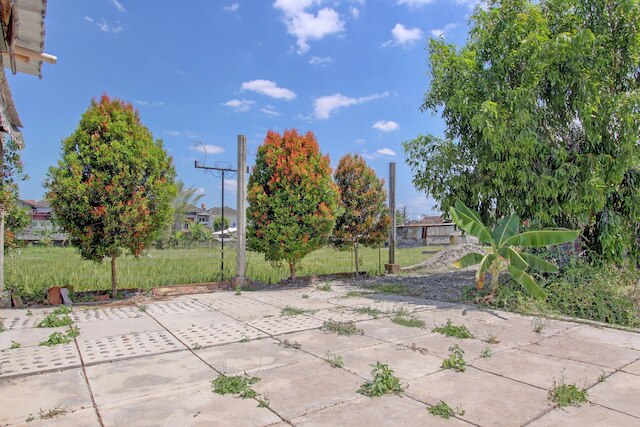 OYO Life 93010 オマハ バレン シャリーア Sambisari