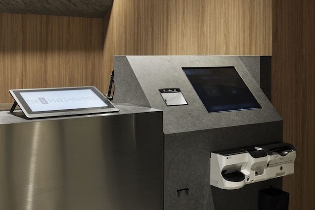 the b 大阪新世界