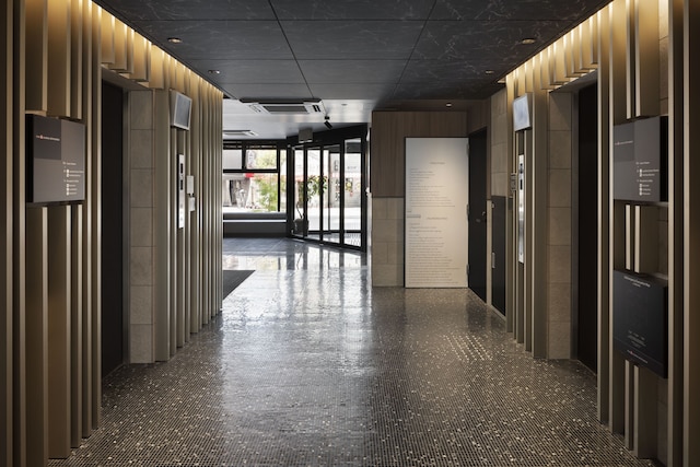 the b 大阪新世界