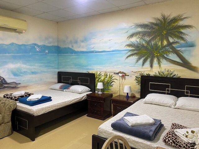 スタジオ1 - アブダビ