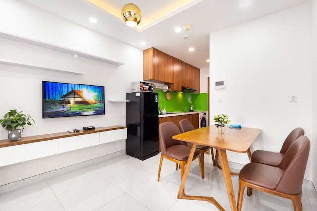 ラグジュアリーミレニアムアパートメント