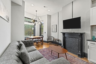 ヒストリック DC ジェム スペーシャス ロウハウス プライベート パティオ