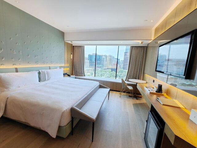 YOHO Treasure Island Hotel