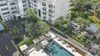 フローラル コート ホテル & レジデンス スクンビット 13