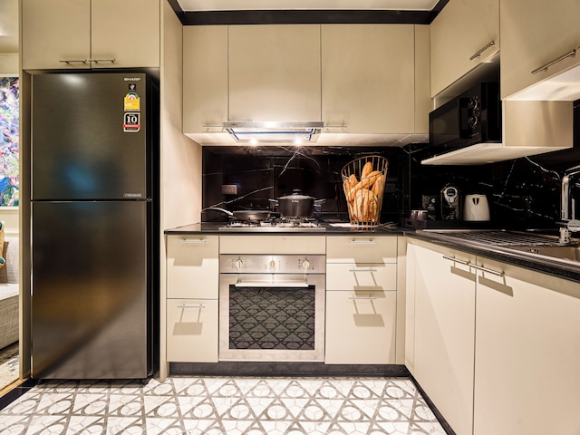 フローラル コート ホテル & レジデンス スクンビット 13