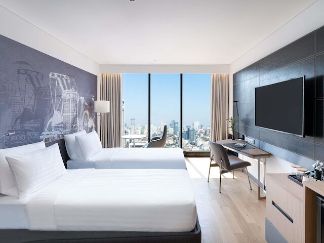 ノボテル プノン ペン バンク  1