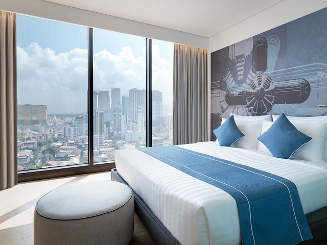 ノボテル プノン ペン バンク  1