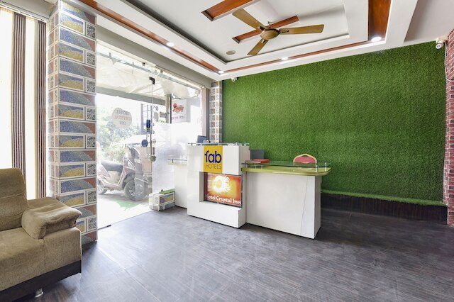 ファブホテル クリスタル イン II