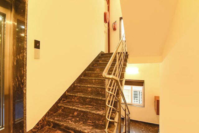 ファブホテル プライム ティヤラ イン