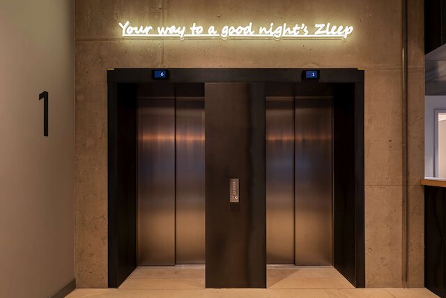 ズリープ  ホテル  プラハ