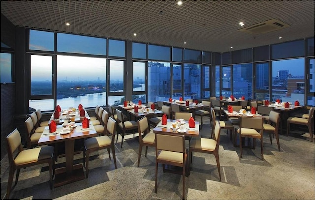 アドラ ミラ オテル