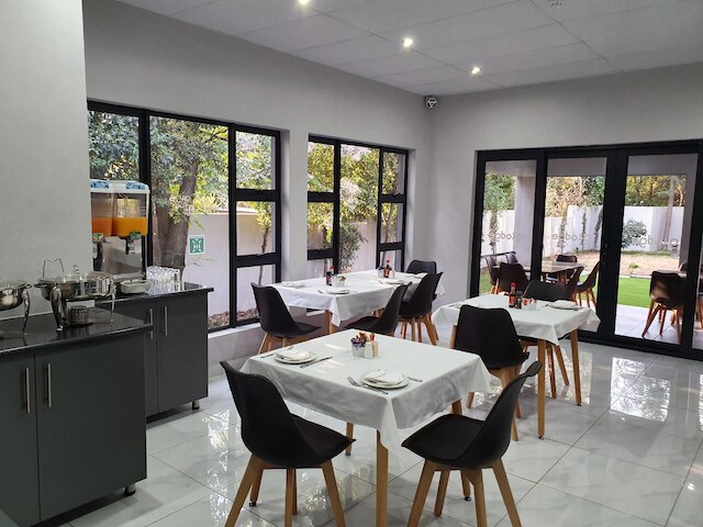 La Orchard hotel