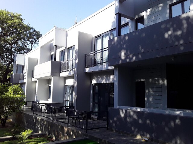 La Orchard hotel