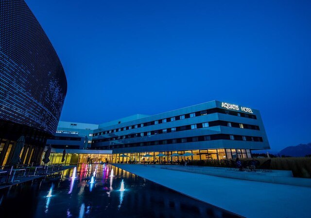 アクアティス ホテル