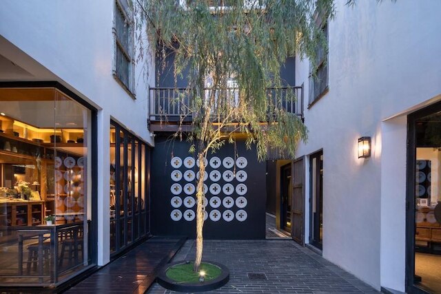 ホテル ピン シルエット