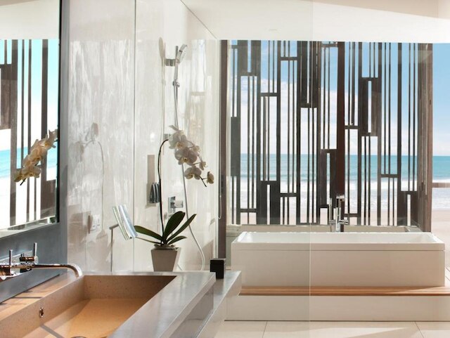 アリラ スミニャック バリ