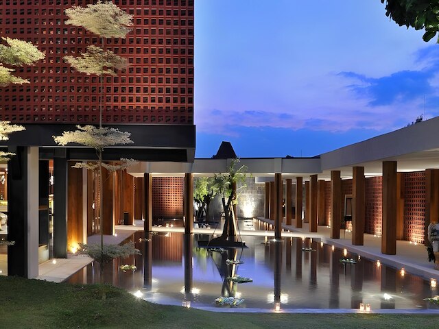 ジョグロ ラグジュアリー バンガロー