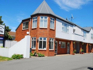 ローズウッド コート モーテル