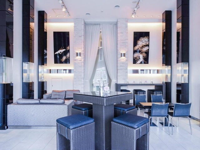 ザ・スクリーン