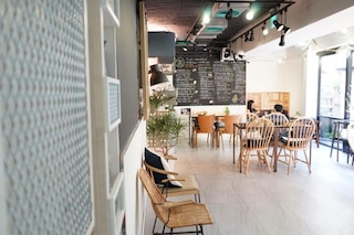 ニーハオ カフェ ホテル