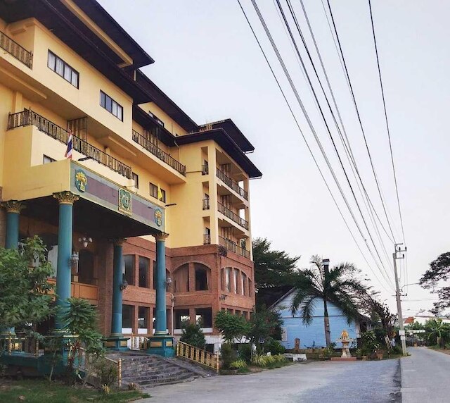 13 コインズ バンヤイ ホテル