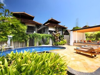 アノーラ バリ ヴィラズ