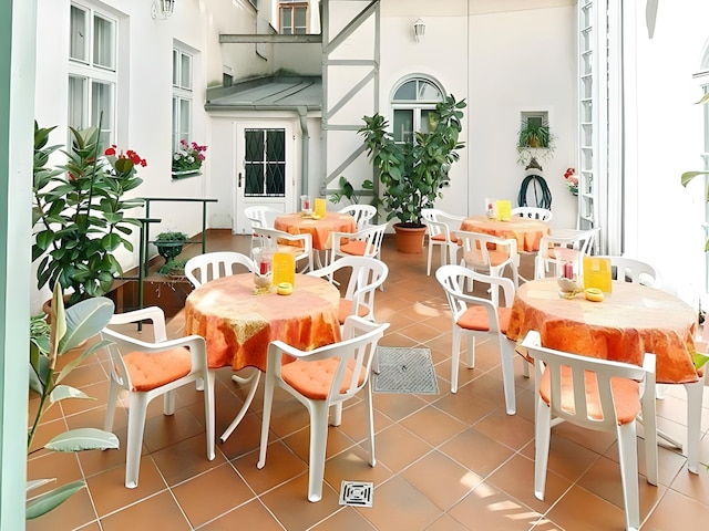 アートホテル アナ アドロン