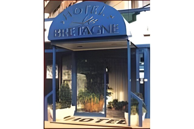 ル パリ ブレスト オテル