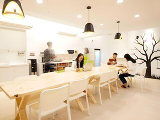 イーズ シングル イン ホステル (宜舍單人旅店)