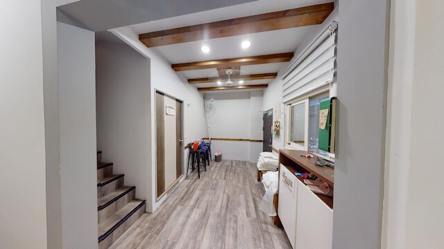 サンライズ チャンプス ホステル