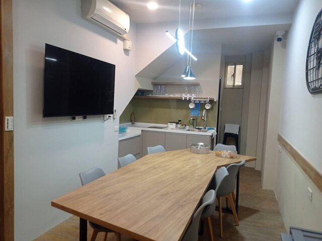 サンライズ チャンプス ホステル