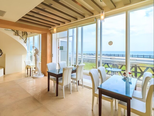 サンライズ ホテル (花蓮七星潭 旭日會館)