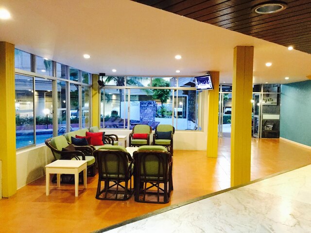 パタヤ アット ナイン