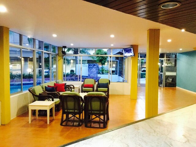 パタヤ アット ナイン