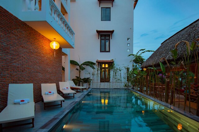 ホイアン ラスティック ヴィラ