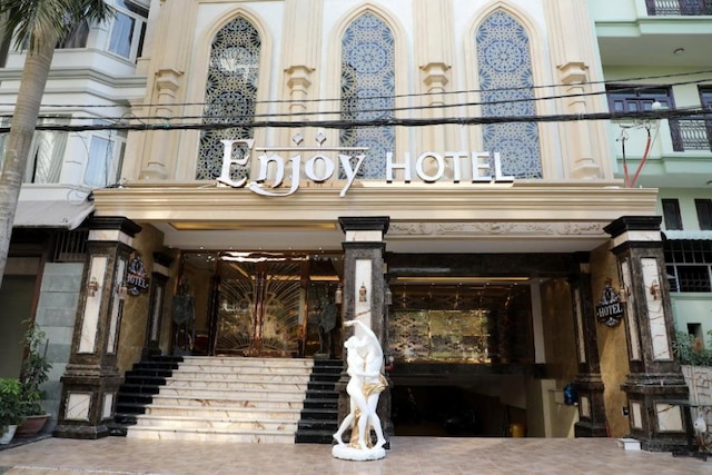 7 S ホテル エンジョイ I