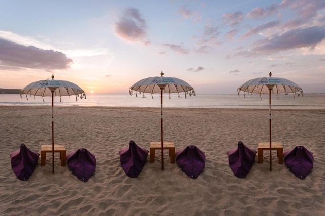 クドゥンガナン ビーチ ヴィラズ