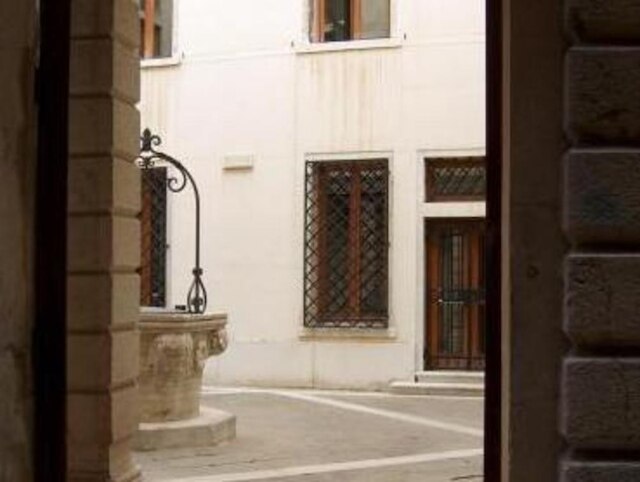 フォレステリア レヴィ