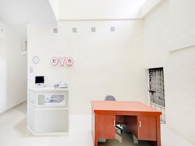 ホームステイ 252 シャリア