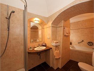 ホテル コンヴィツェ