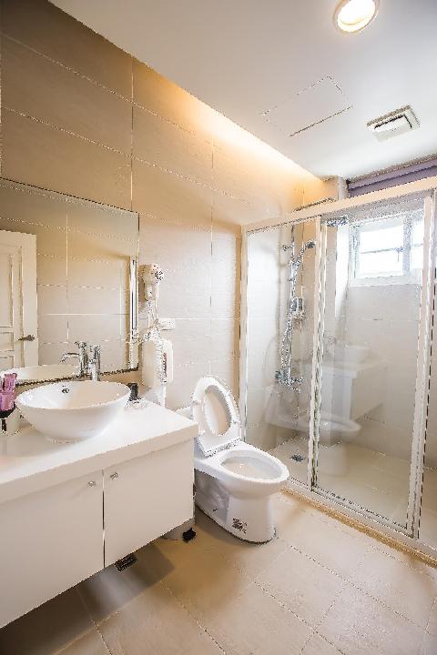 Isaalice Slip and Slide B&B