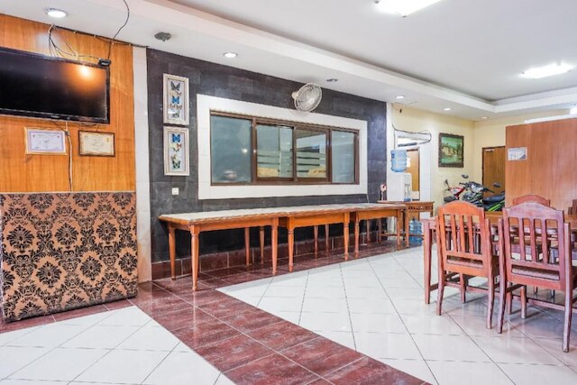 レッドドアーズ アット パラサリ