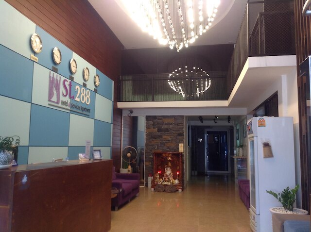 ホワイト レジデンス ホテル & アパートメント