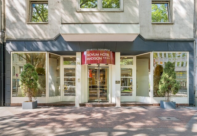 ガーナー ホテル デュッセルドルフ メイン ステーション by IHG