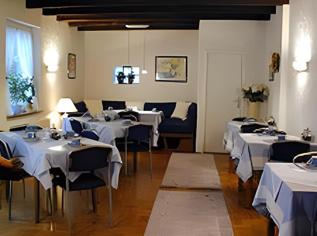 ホテル カロリンガー